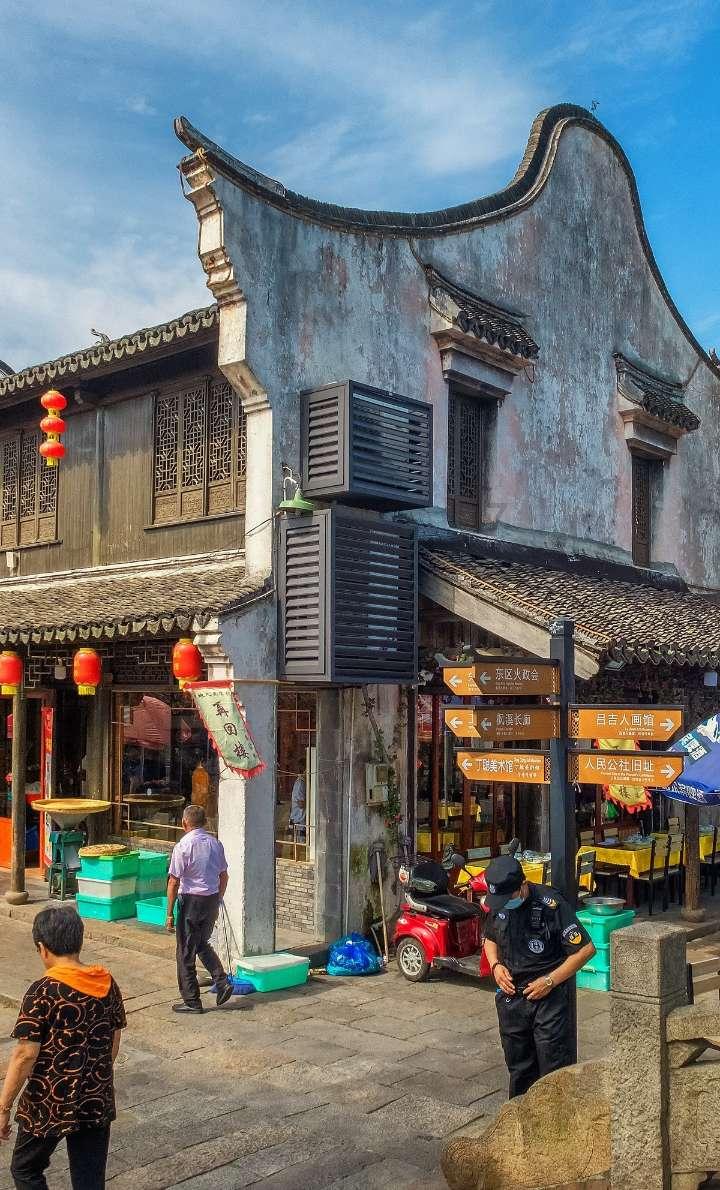 马士基在上海临港设立国际中转集拼中，同步启动出口流向沿海捎带业务